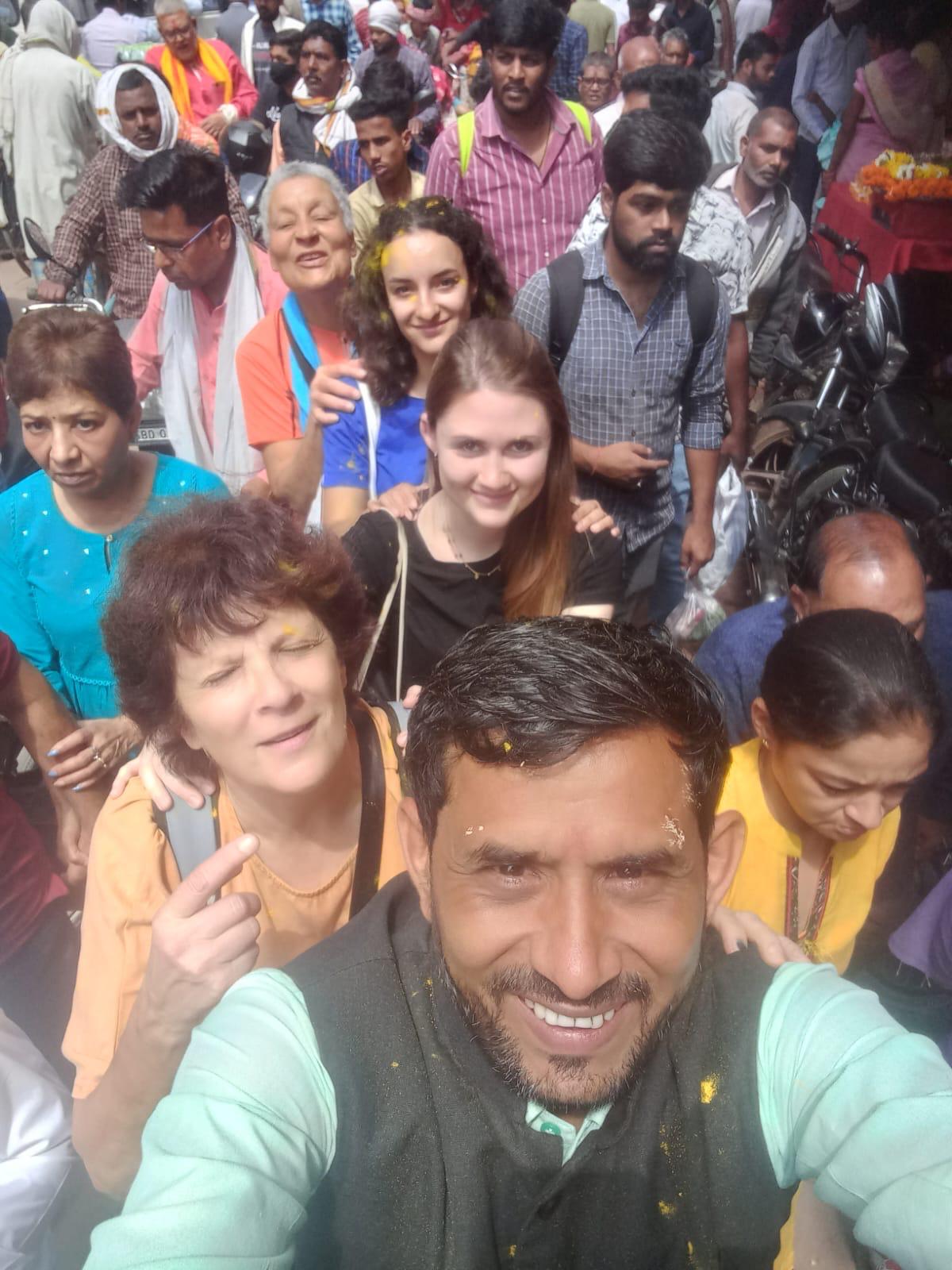 Varanasi foule guide