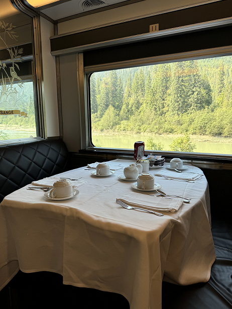 wagon restaurant canadien Chantal Meyer Plantureux Discovery Trains