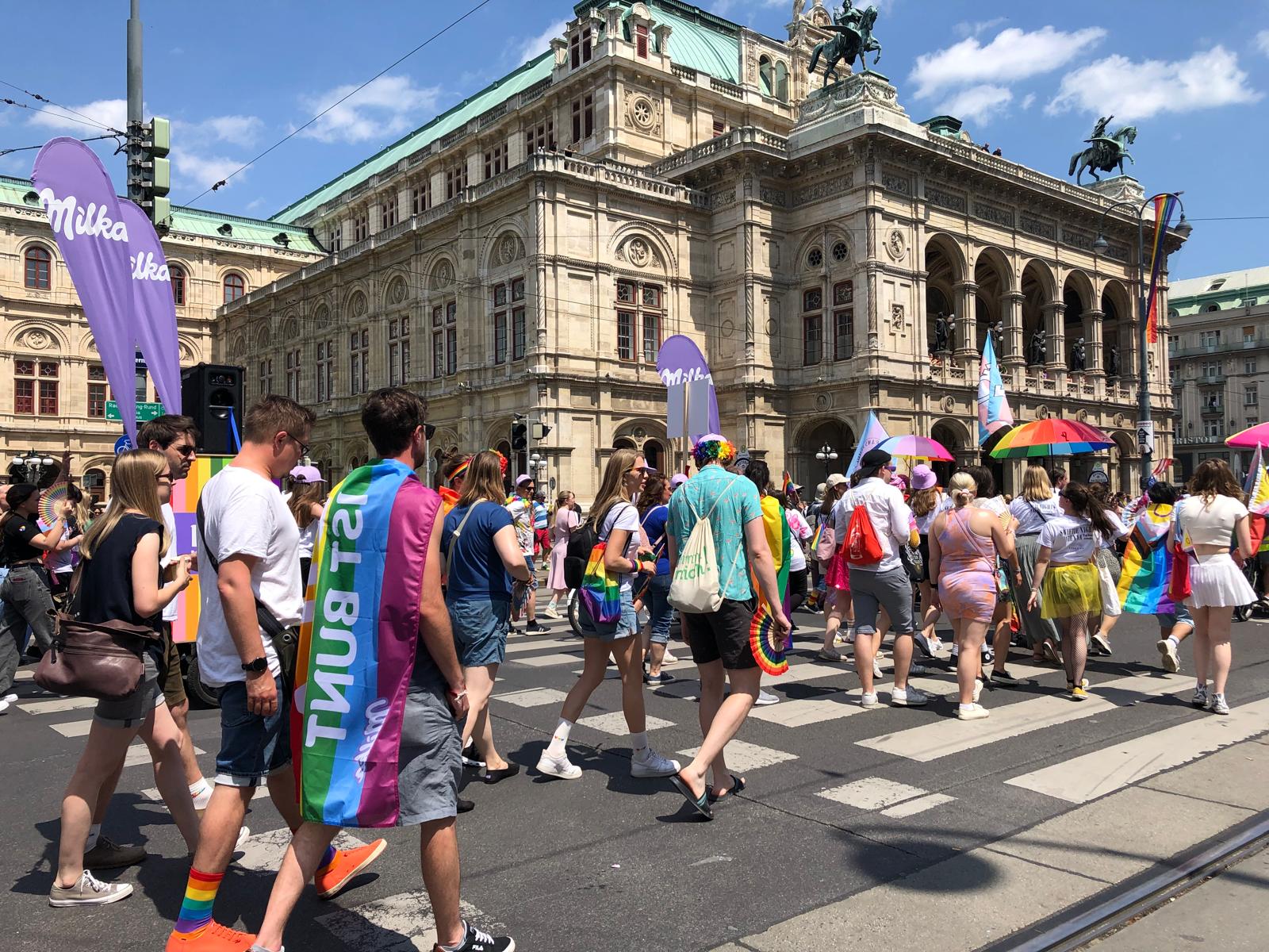 Vienna Pride Défilé Discovery Trains